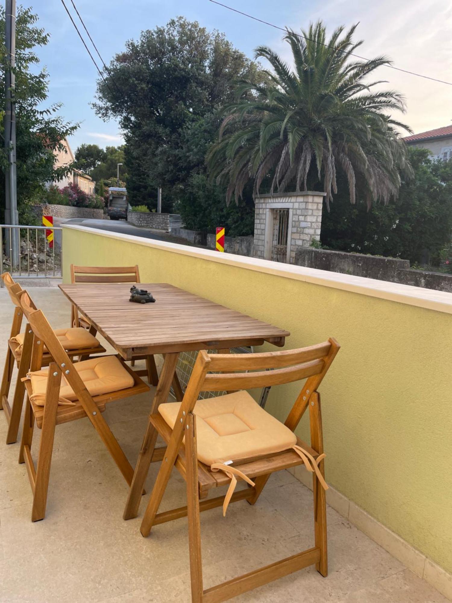 Apartmani Danica Nerezine Exterior photo
